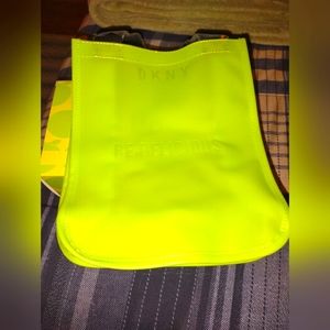 DKNY be delicious lunch box